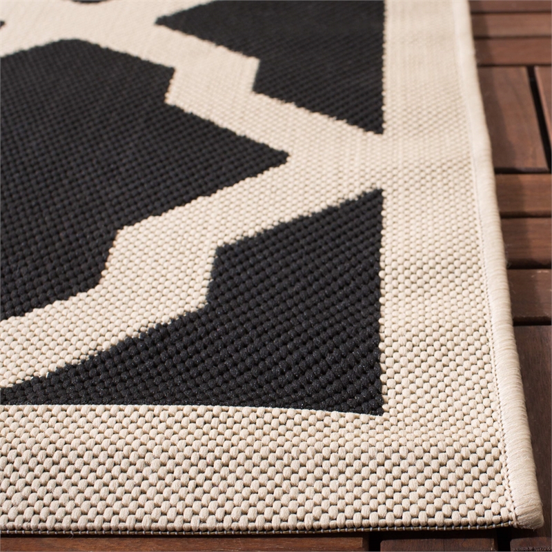 Pemberly Row Polypropylene Black Indoor Outdoor Rug - Square 4'