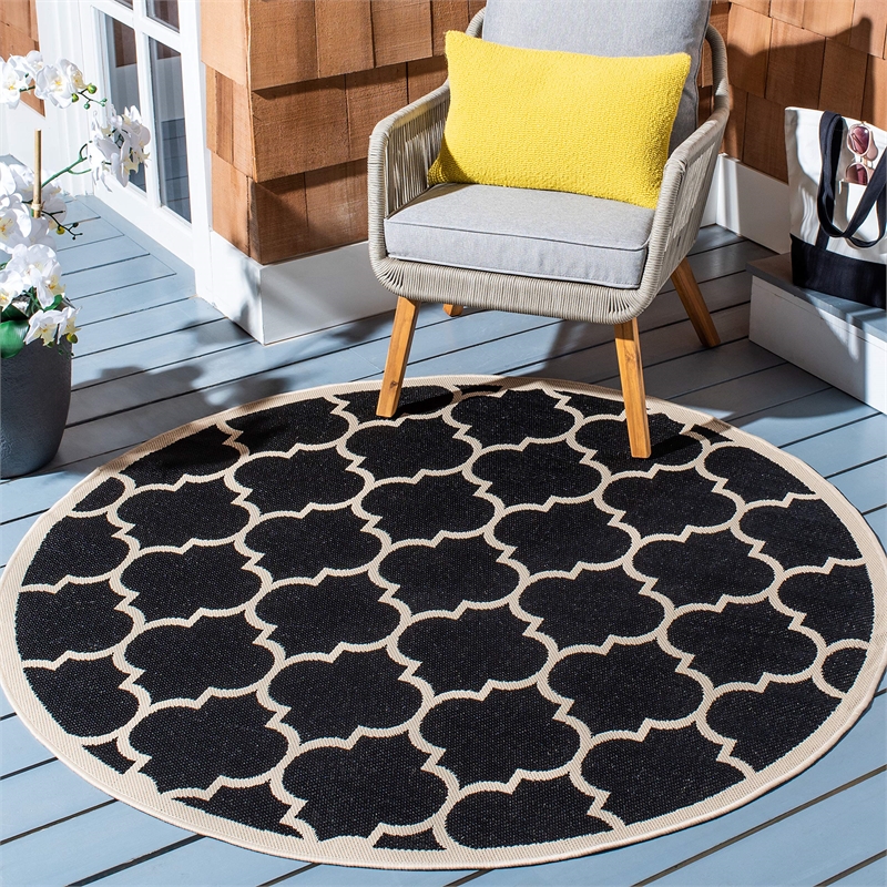 Pemberly Row Polypropylene Black Indoor Outdoor Rug - Round 7'10