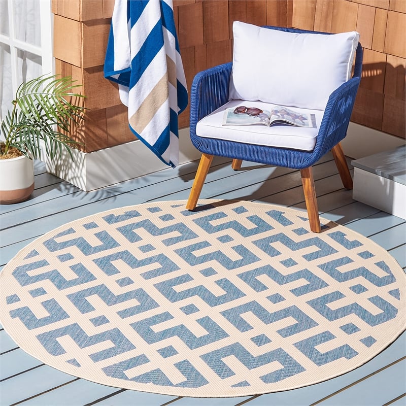 Pemberly Row Polypropylene Blue Indoor Outdoor Rug - Round 7'10