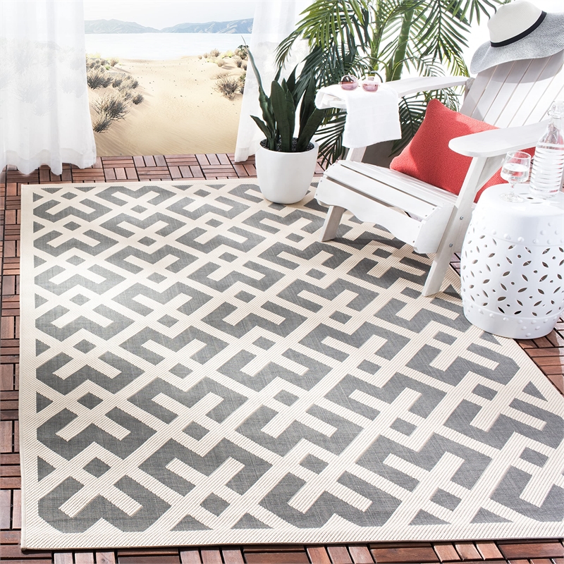 Pemberly Row Polypropylene Grey Indoor Outdoor Rug - Square 5'3