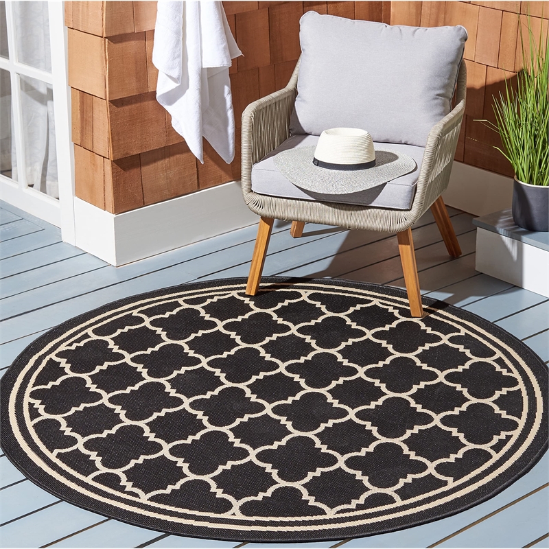 Pemberly Row Polypropylene Black Indoor Outdoor Rug - Round 7'10