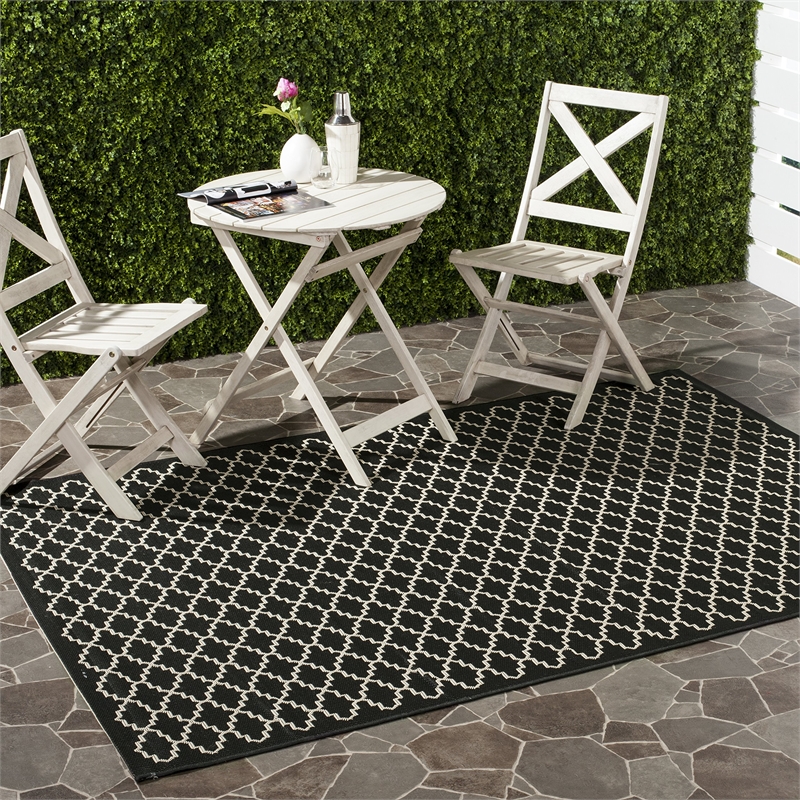 Pemberly Row Polypropylene Black Indoor Outdoor Rug - Square 5'3