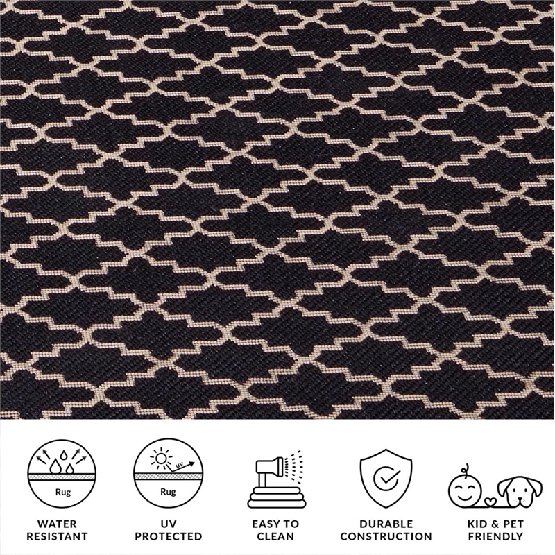 Pemberly Row Polypropylene Black Indoor Outdoor Rug - Square 7'10
