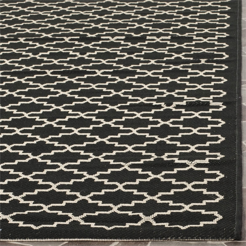 Pemberly Row Polypropylene Black Indoor Outdoor Rug - Square 7'10