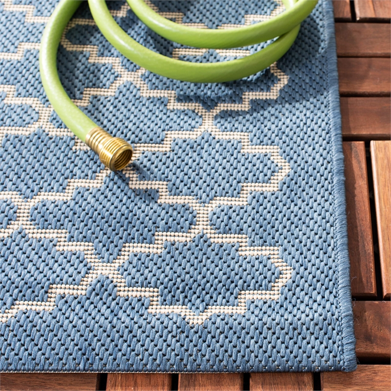Pemberly Row Polypropylene Blue Indoor Outdoor Rug - Square 4'