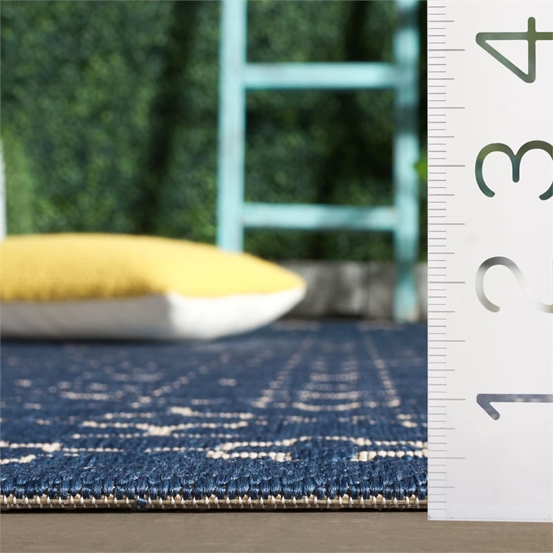 Pemberly Row Polypropylene Blue Indoor Outdoor Rug - Square 7'10