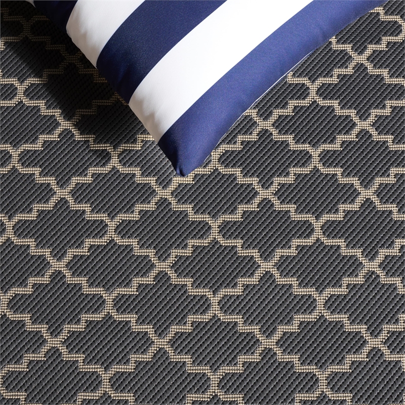 Pemberly Row Polypropylene Anthracite Indoor Outdoor Rug - Square 7'10