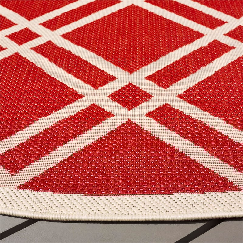 Pemberly Row Polypropylene Red Indoor Outdoor Rug - Round 7'10