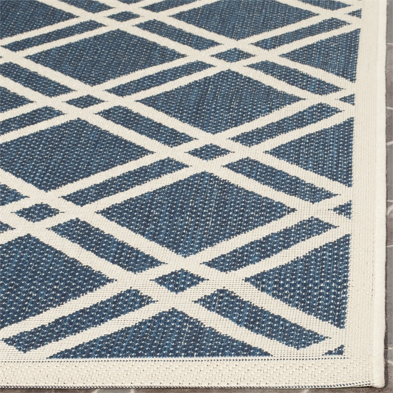 Pemberly Row Polypropylene Navy Indoor Outdoor Rug - 5'3