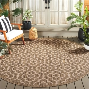Pemberly Row Polypropylene Brown Indoor Outdoor Rug - Round 7'10&quot