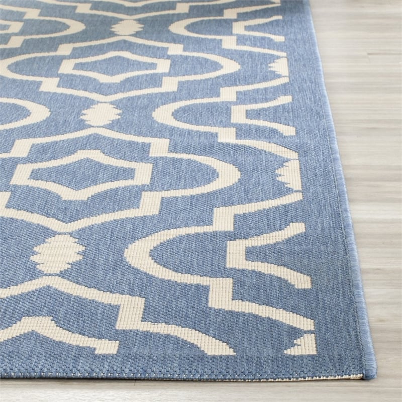 Pemberly Row Polypropylene Blue Indoor Outdoor Rug - Round 7'10