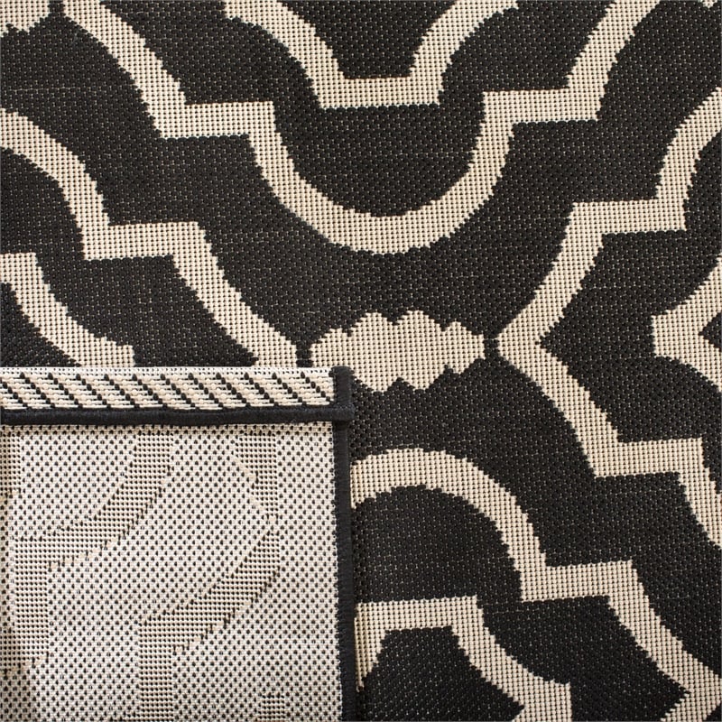 Pemberly Row Polypropylene Black Indoor Outdoor Rug - Square 7'10