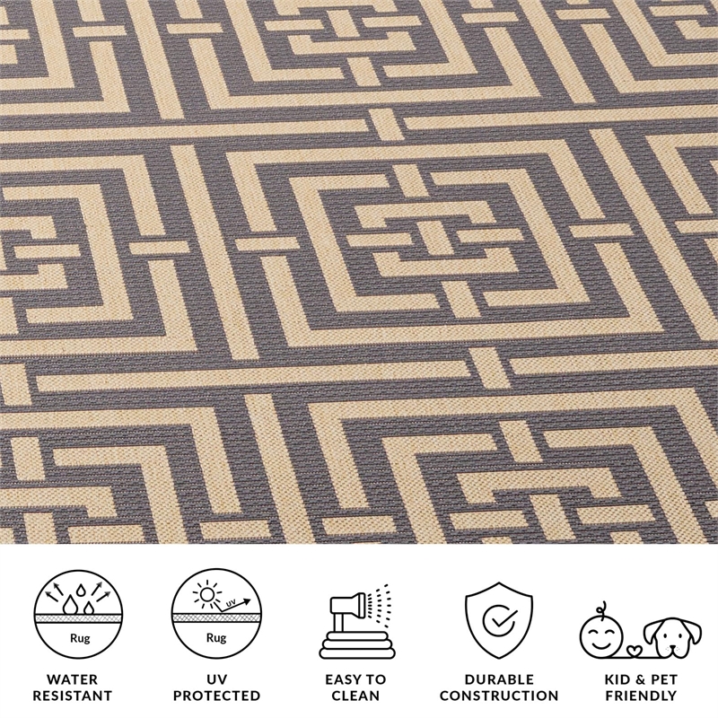 Pemberly Row Polypropylene Grey Indoor Outdoor Rug - Square 7'10