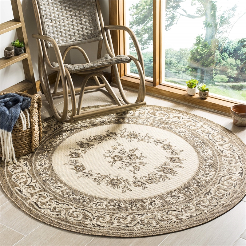 Pemberly Row Polypropylene Creme Indoor Outdoor Rug - Round 5'3