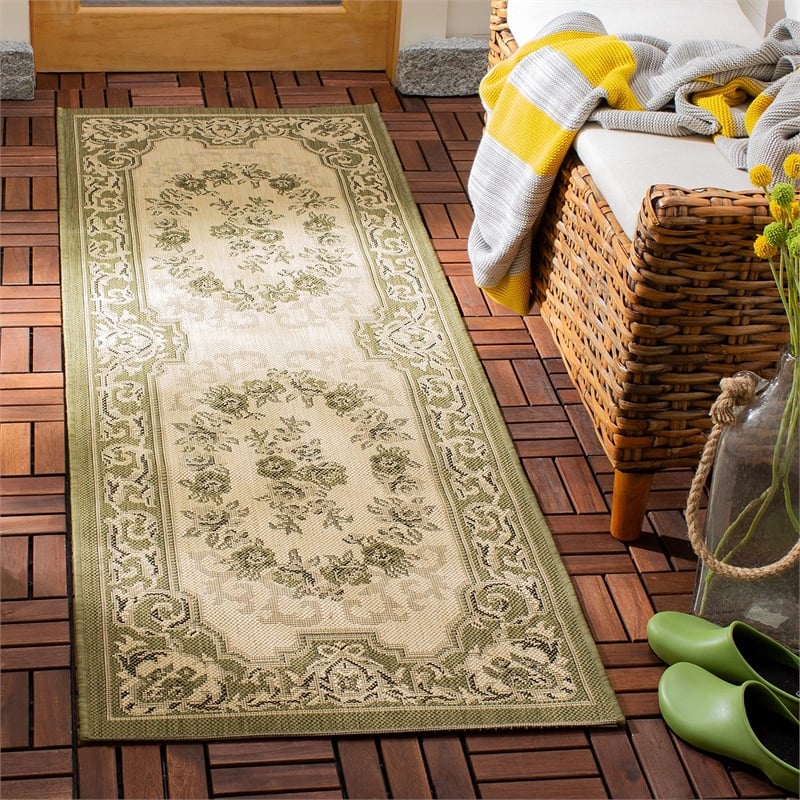Pemberly Row Polypropylene Cream Indoor Outdoor Rug - 5'3