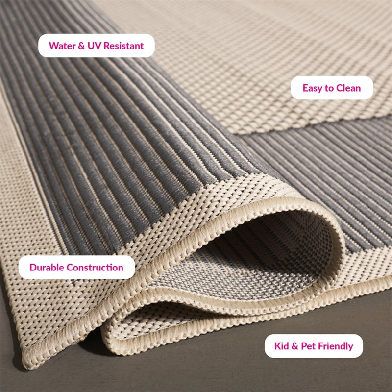 Pemberly Row Polypropylene Grey Indoor Outdoor Rug - Square 7'10