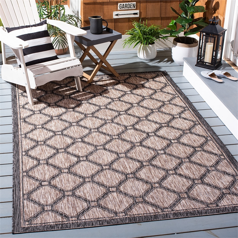 Pemberly Row Polypropylene Natural Indoor Outdoor Rug - 2'7