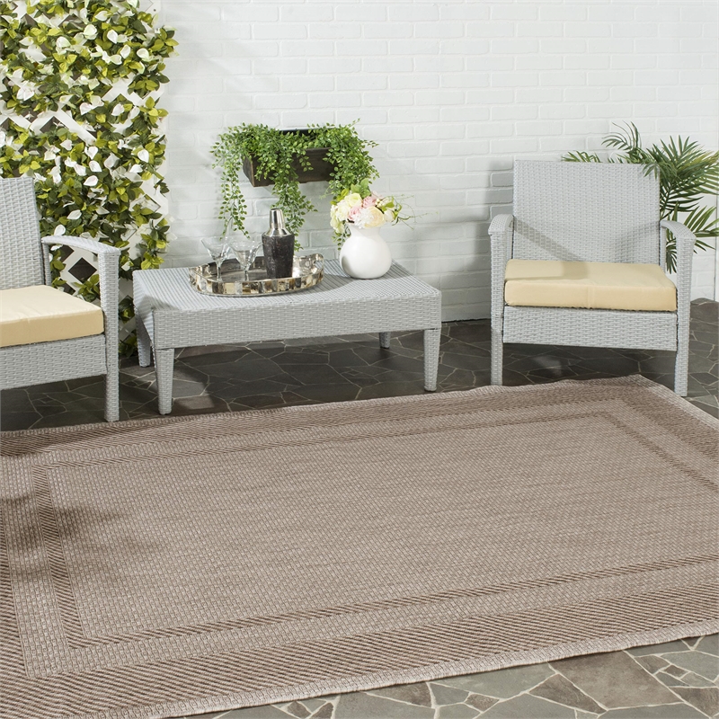 Pemberly Row Polypropylene Beige Indoor Outdoor Rug - 2'7