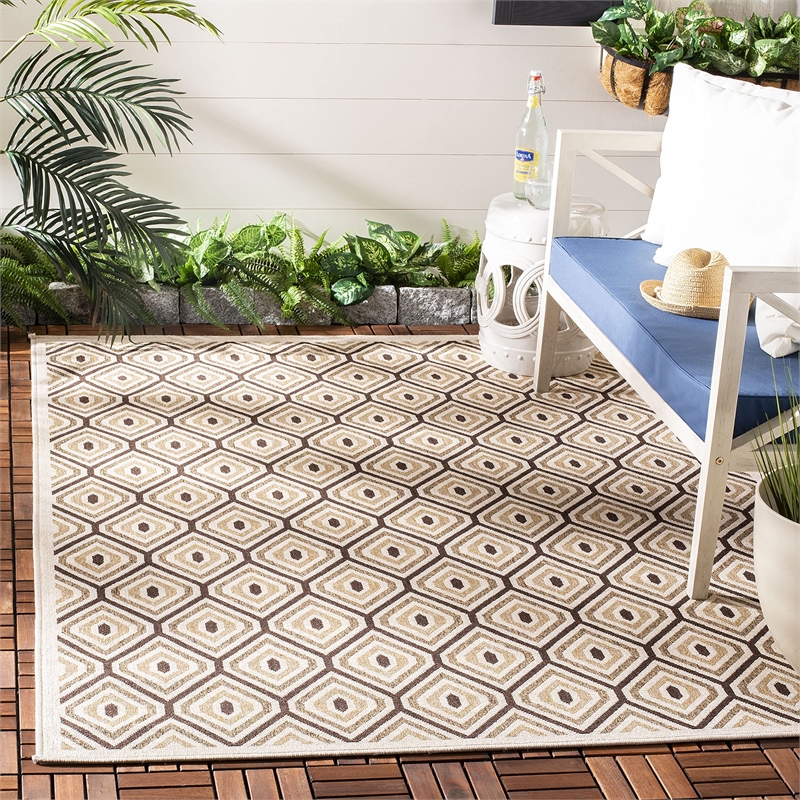 Pemberly Row Polypropylene Cream Indoor Outdoor Rug - 2'7