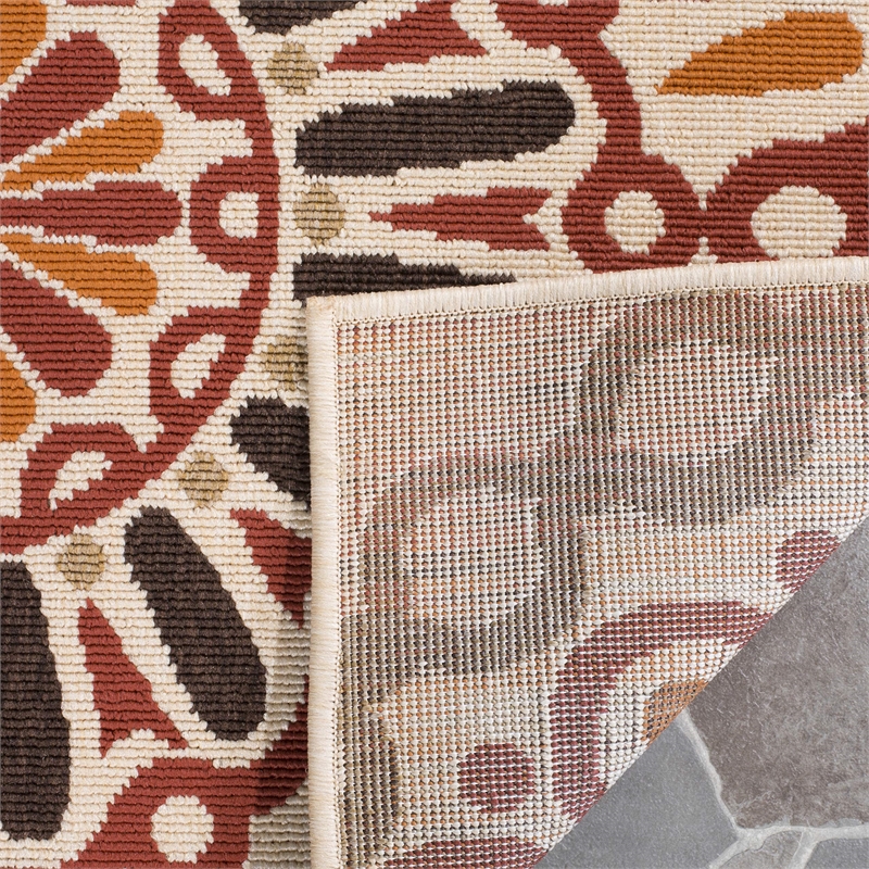 Pemberly Row Polypropylene Creme Indoor Outdoor Rug - 6'7