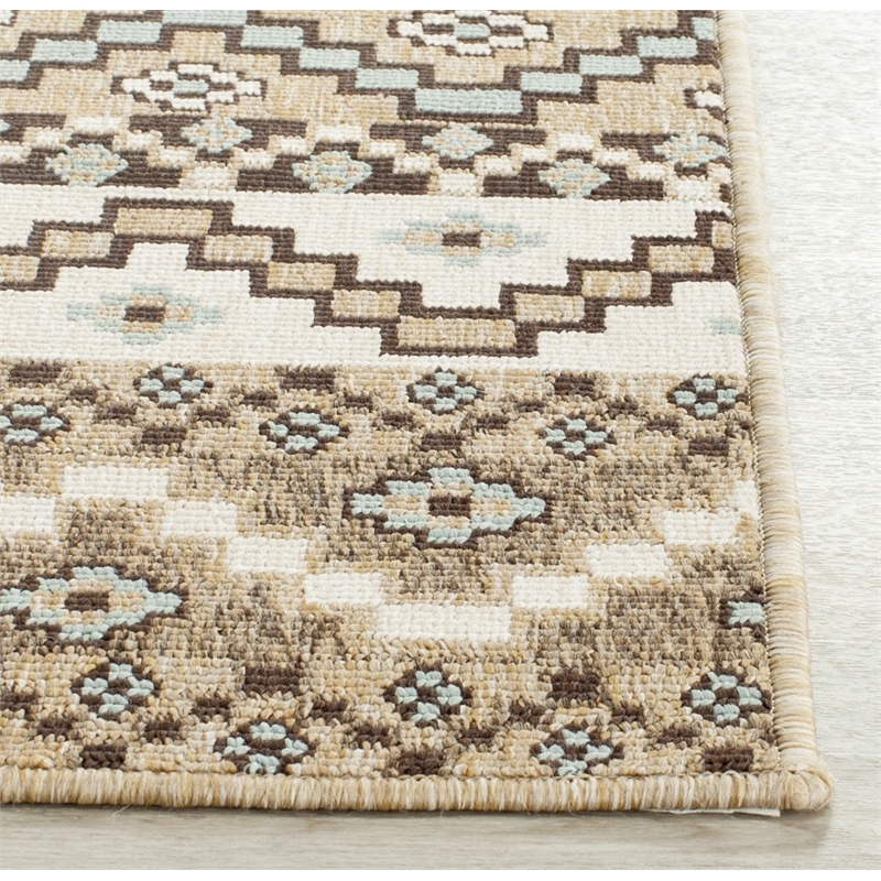 Pemberly Row Polypropylene Creme Indoor Outdoor Rug - 2'7