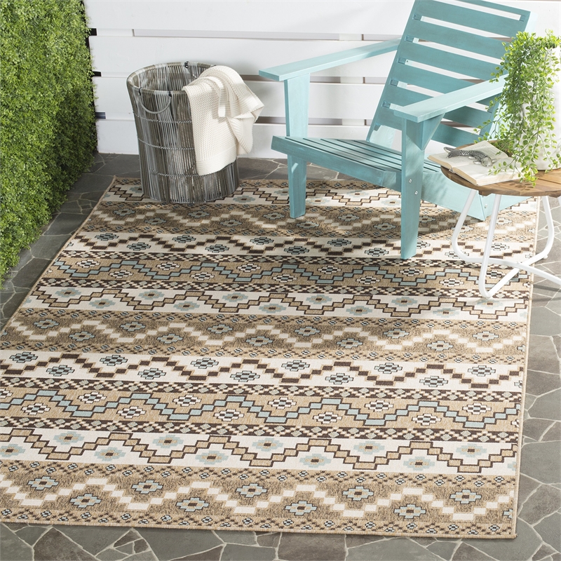 Pemberly Row Polypropylene Creme Indoor Outdoor Rug - 6'7