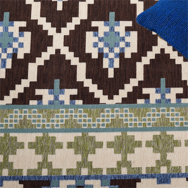 Pemberly Row Polypropylene Chocolate Indoor Outdoor Rug - Runner 2'3