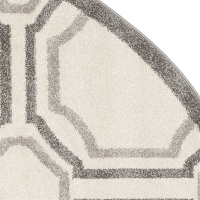 Pemberly Row Polypropylene Ivory Indoor Outdoor Rug - Round 7'