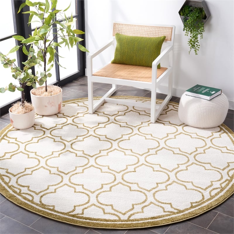 Pemberly Row Polypropylene Ivory Indoor Outdoor Rug - Round 7'