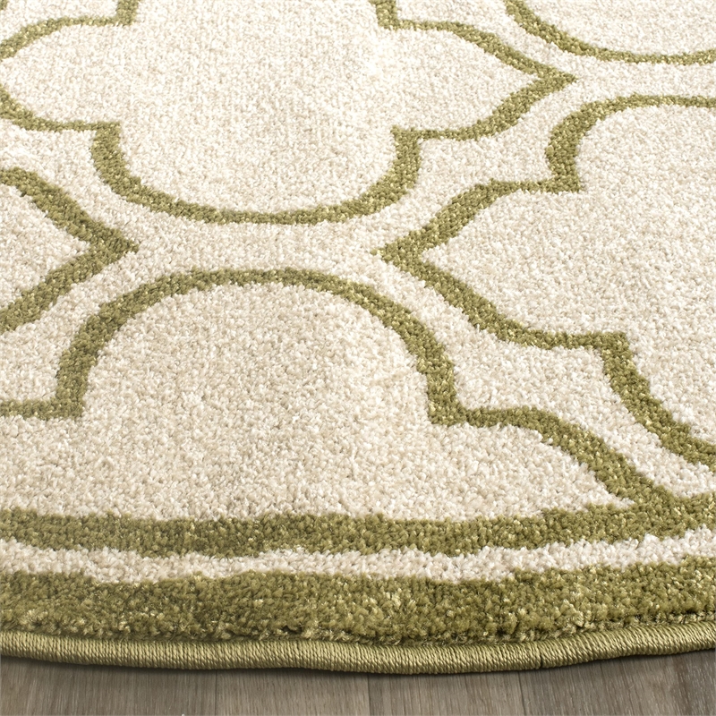 Pemberly Row Polypropylene Ivory Indoor Outdoor Rug - Round 7'