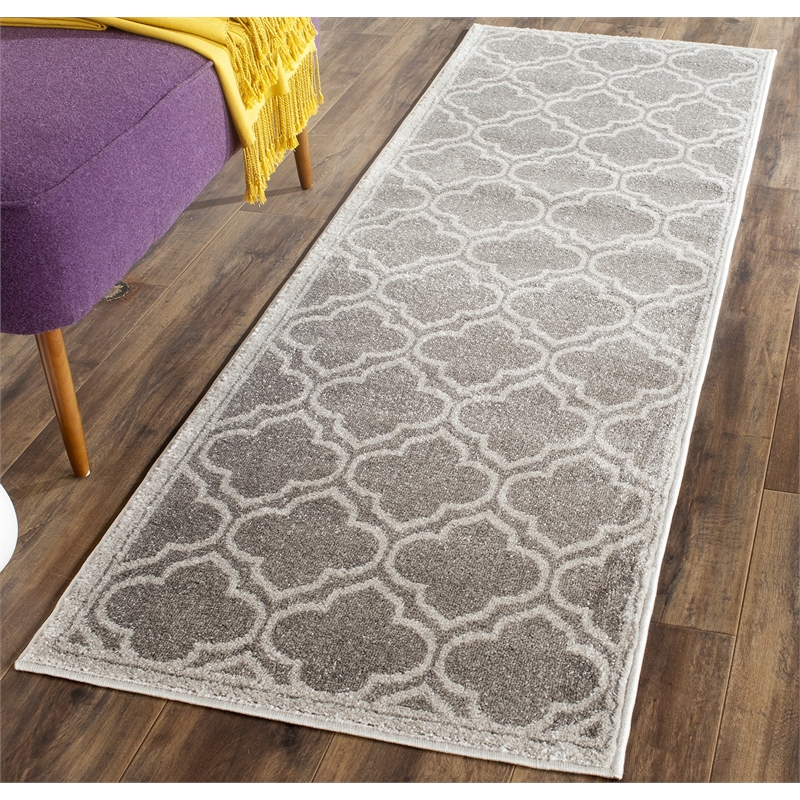 Pemberly Row Polypropylene Grey Indoor Outdoor Rug - 2'3