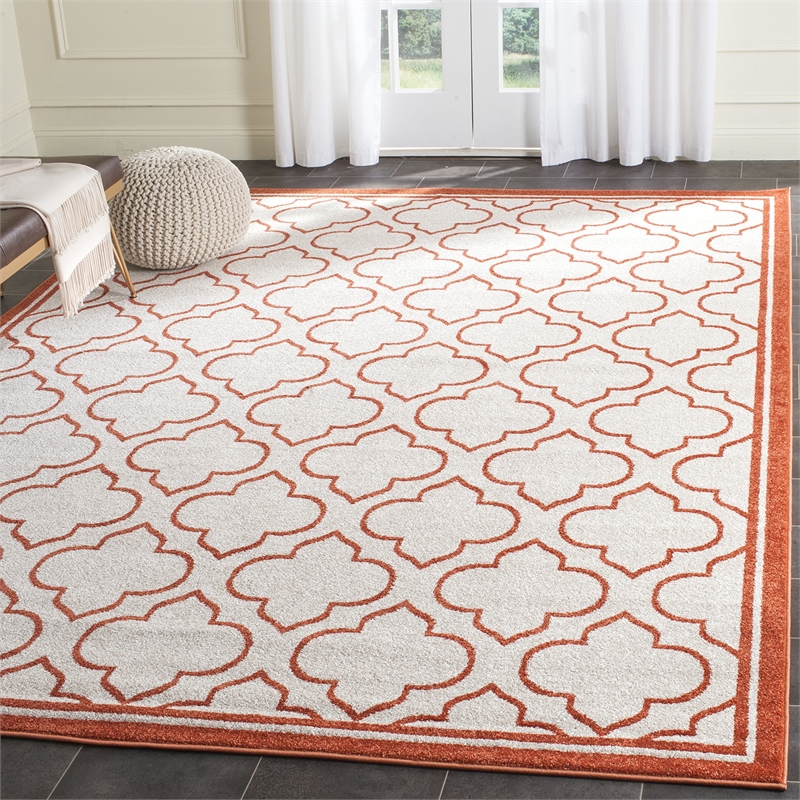 Pemberly Row Polypropylene Ivory Indoor Outdoor Rug - 8' x 10'