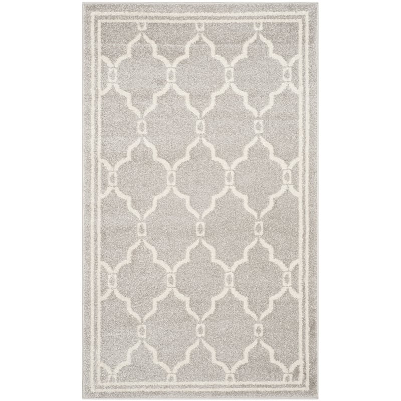 Pemberly Row Polypropylene Light Grey Indoor Outdoor Rug - 3' x 5'
