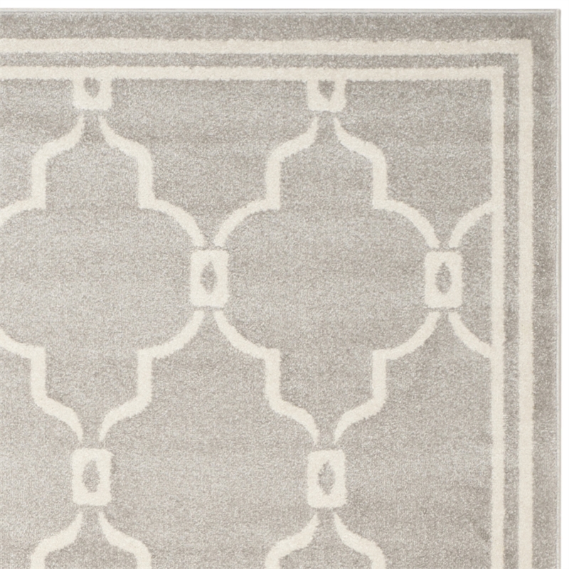 Pemberly Row Polypropylene Light Grey Indoor Outdoor Rug - 5' x 8'