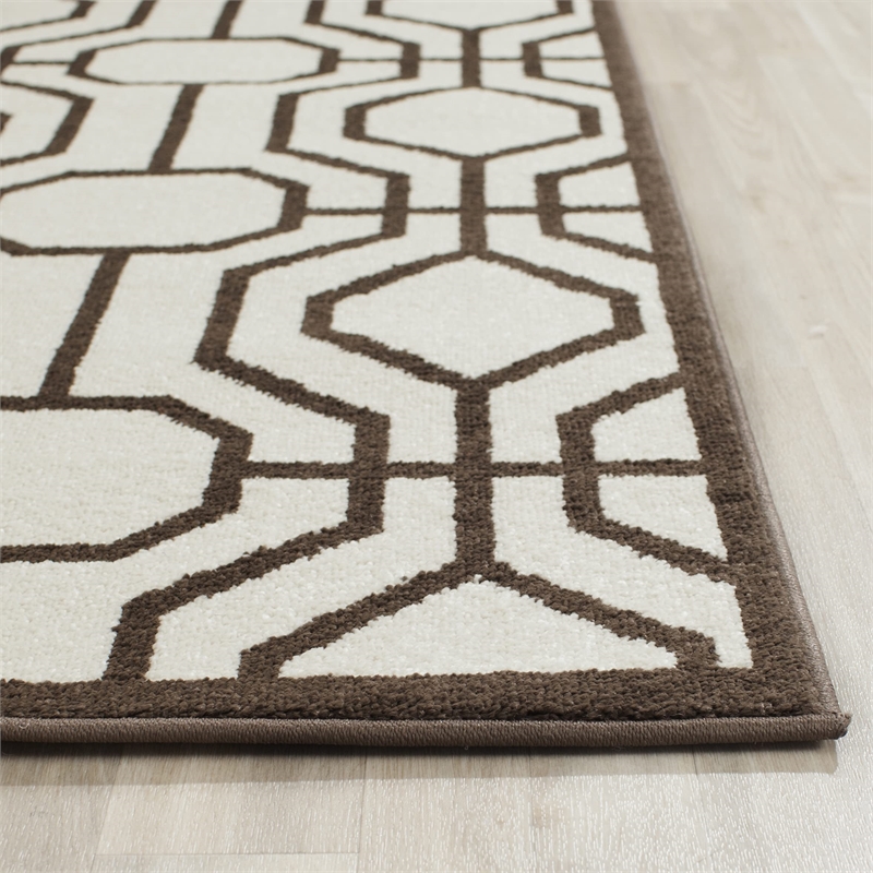 Pemberly Row Polypropylene Ivory Indoor Outdoor Rug - 8' x 10'