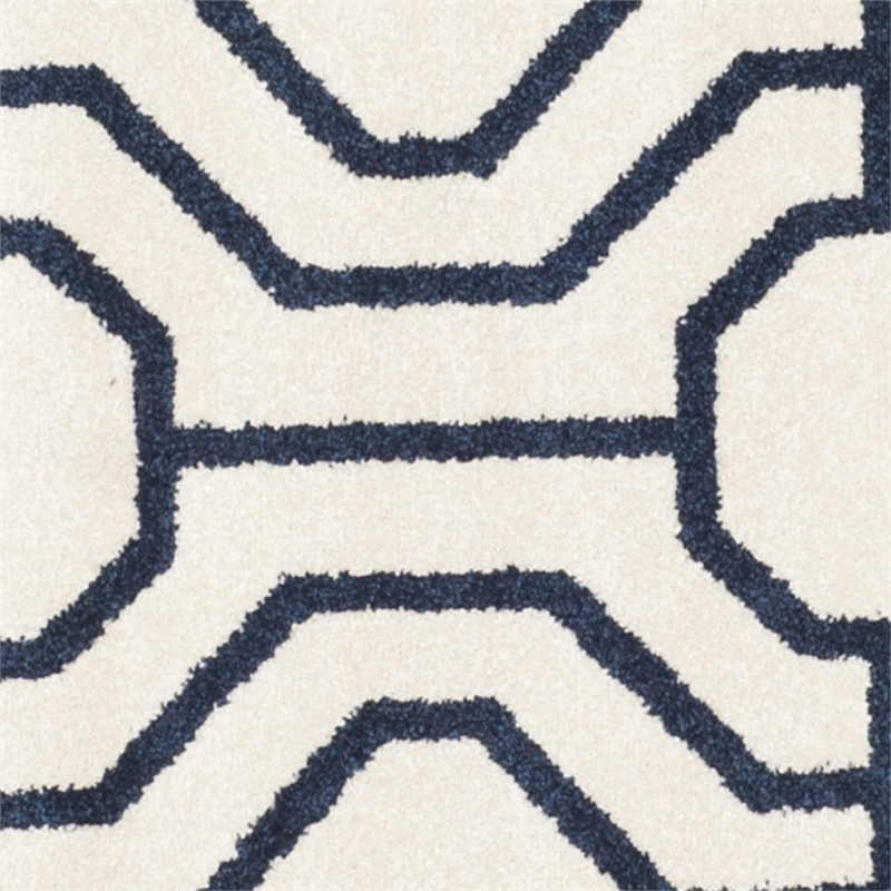 Pemberly Row Polypropylene Ivory Indoor Outdoor Rug - Round 7'