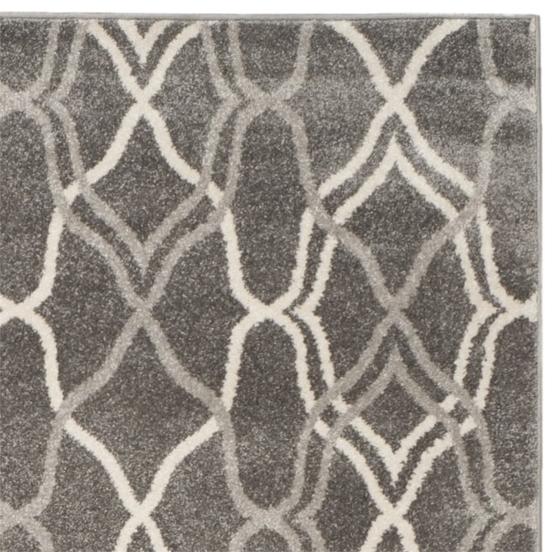 Pemberly Row Polypropylene Grey Indoor Outdoor Rug - 8' x 10'