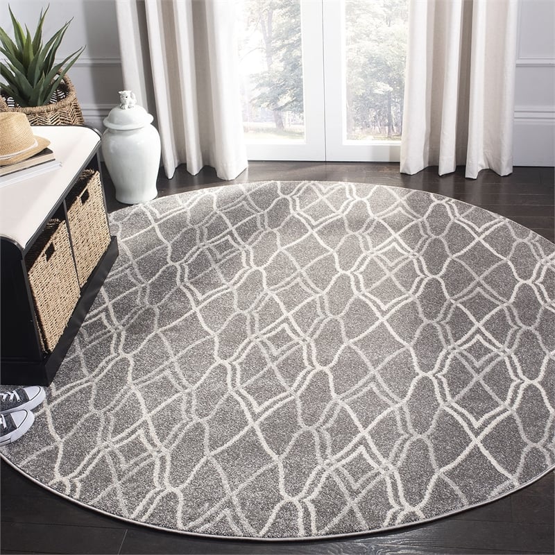 Pemberly Row Polypropylene Grey Indoor Outdoor Rug - Round 5'