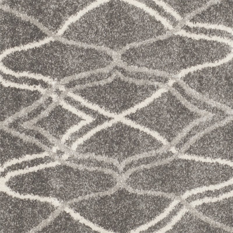 Pemberly Row Polypropylene Grey Indoor Outdoor Rug - Round 7'