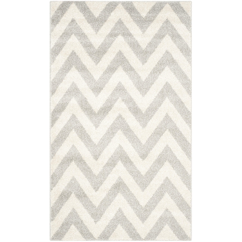 Pemberly Row Polypropylene Light Grey Indoor Outdoor Rug - 3' x 5'