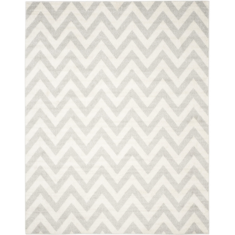 Pemberly Row Polypropylene Light Grey Indoor Outdoor Rug - 8' x 10'