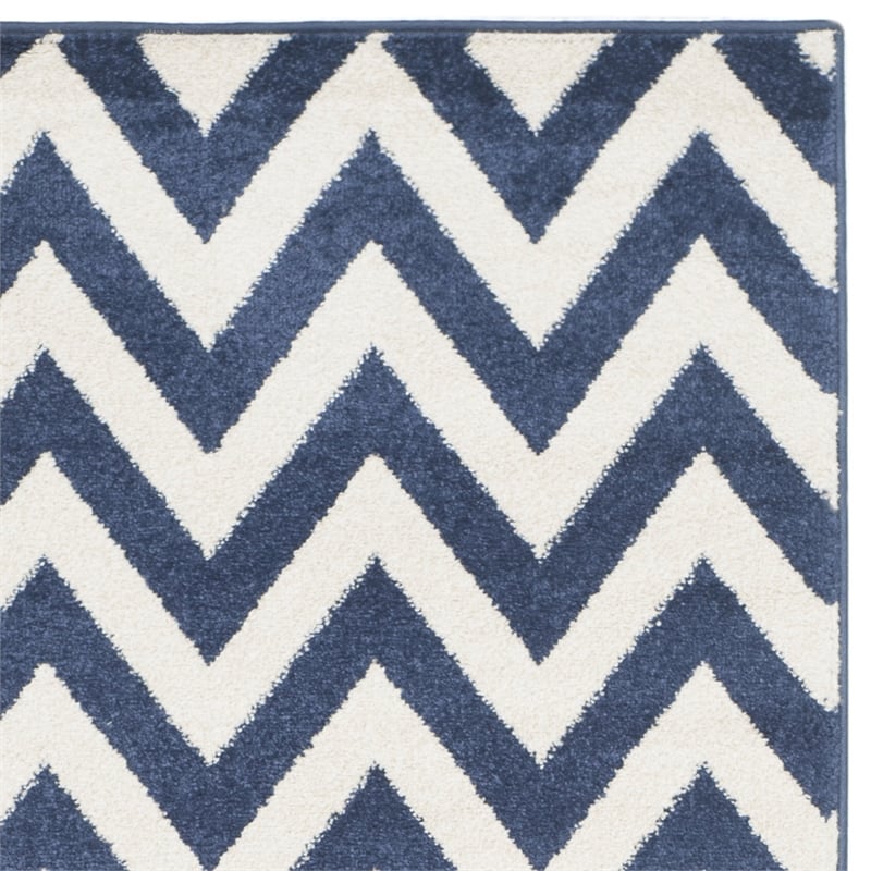 Pemberly Row Polypropylene Navy Indoor Outdoor Rug - 2'3