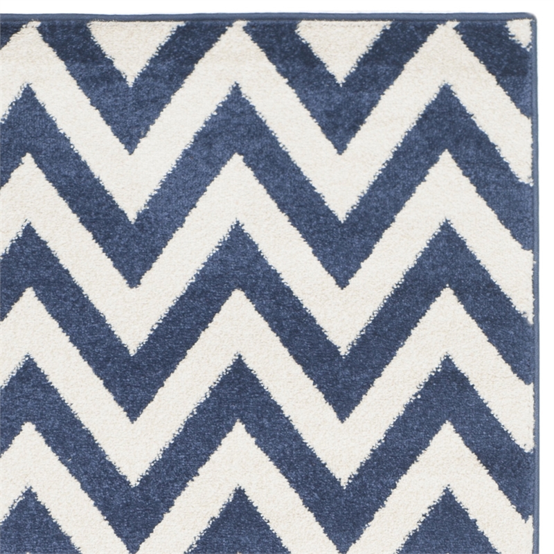 Pemberly Row Polypropylene Navy Indoor Outdoor Rug - 2'3