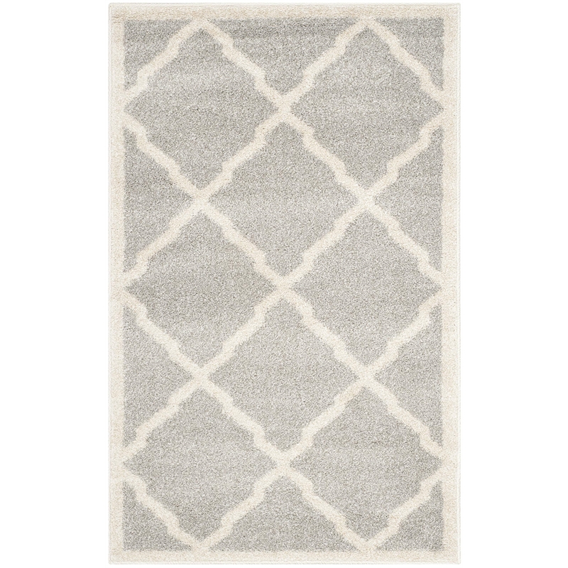 Pemberly Row Polypropylene Light Grey Indoor Outdoor Rug - 2'6