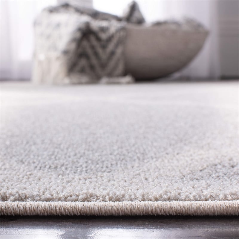 Pemberly Row Polypropylene Light Grey Indoor Outdoor Rug - 4' x 6'