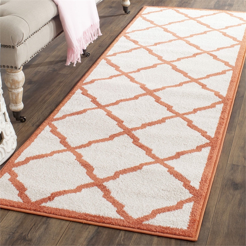 Pemberly Row Polypropylene Beige Indoor Outdoor Rug - 2'3