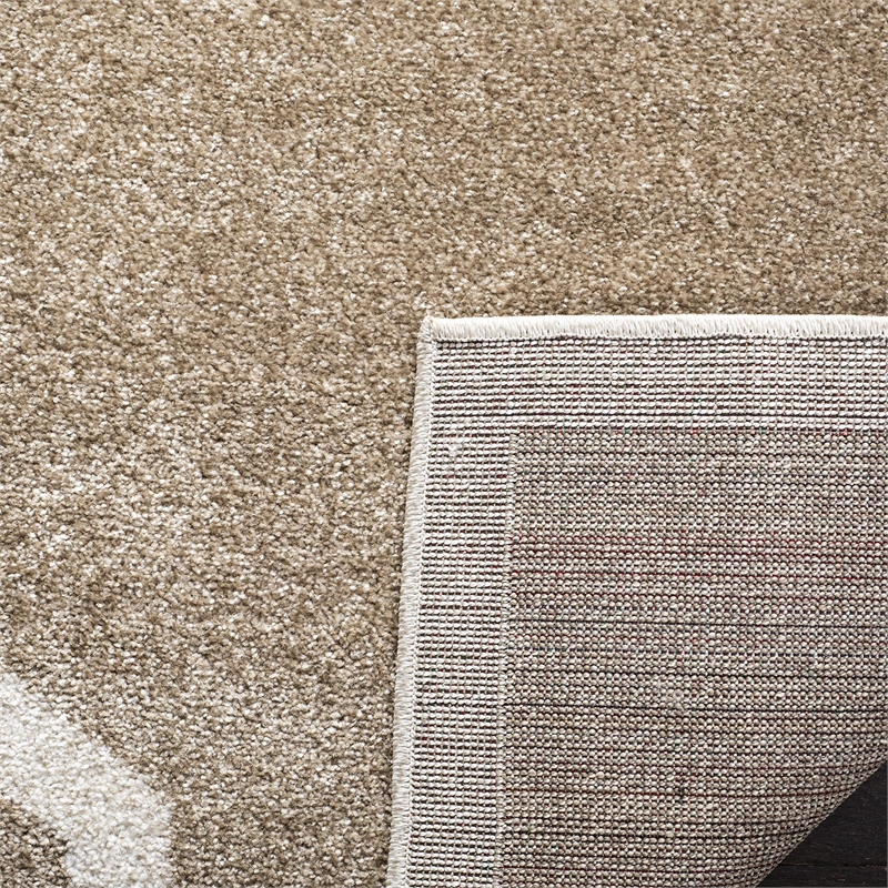 Pemberly Row Polypropylene Wheat Indoor Outdoor Rug - 8' x 10'