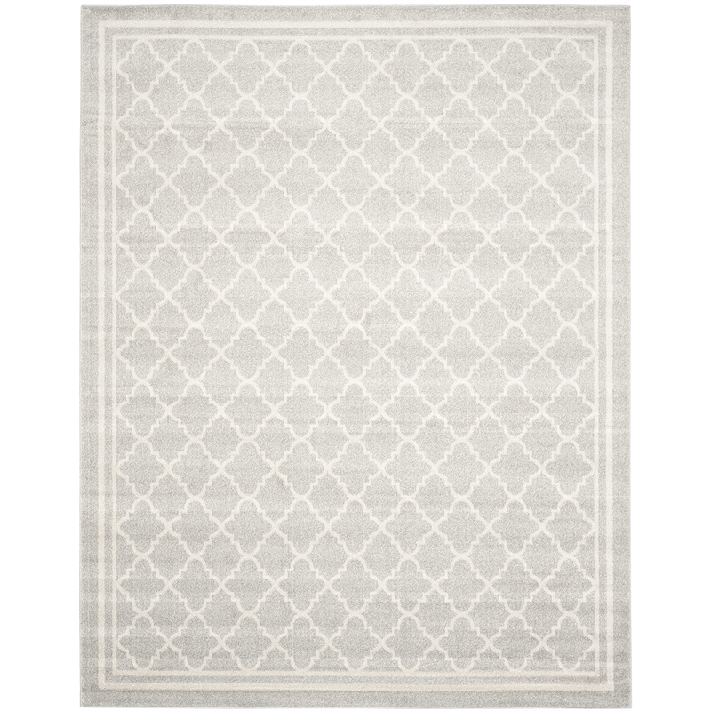 Pemberly Row Polypropylene Light Grey Indoor Outdoor Rug - 8' x 10'