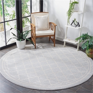 Pemberly Row Polypropylene Light Grey Indoor Outdoor Rug - Round 7'
