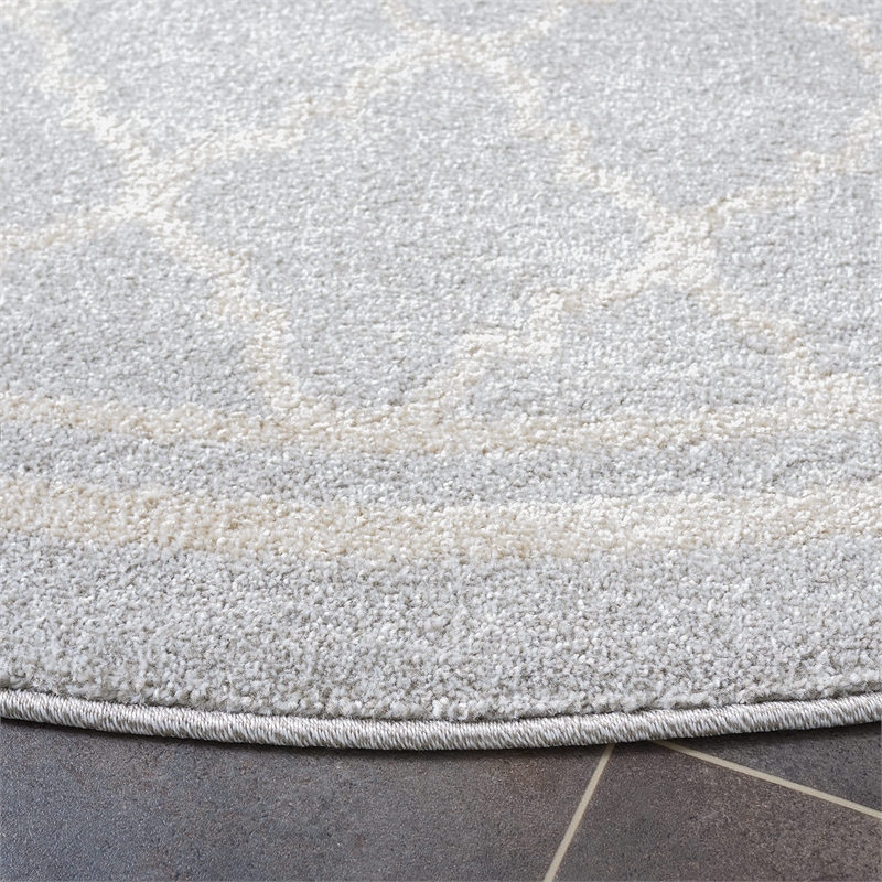 Pemberly Row Polypropylene Light Grey Indoor Outdoor Rug - Round 7'
